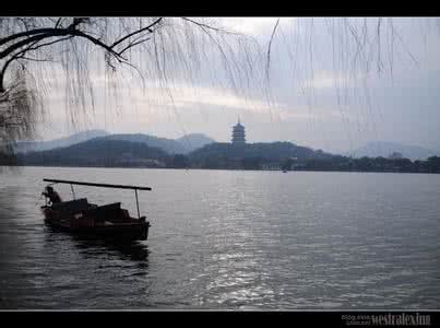 杭州西子湖四季酒店 【浙江·杭州】西子湖，冬日里寂寞的风景