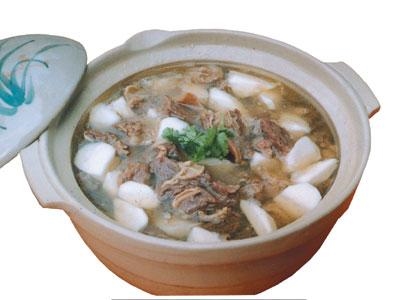 砂锅羊肉汤 萝卜砂锅羊肉汤