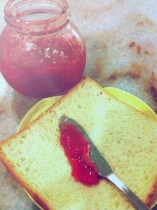 面包机做草莓果酱 面包机自制草莓果酱