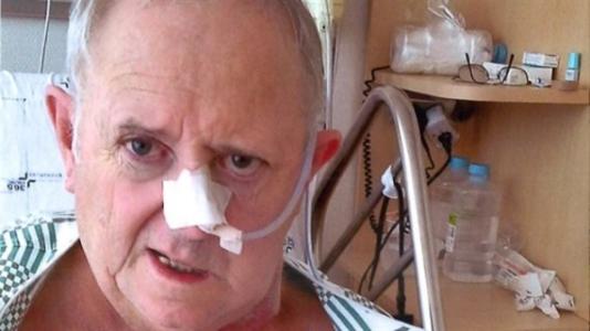 长期抠吐会得癌症吗 男子反复抠这地方竟导致癌症