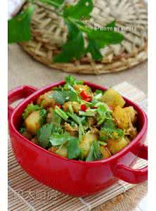 西安小吃锅巴米饭培训 四川最流行的街头小吃：香辣过瘾的锅巴土豆