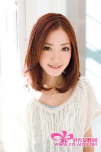 2017年长发流行款图女 别样风情四款流行中长发