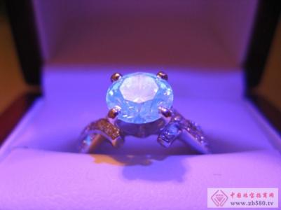 裸钻荧光等级 裸钻的荧光是什么