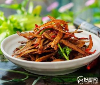 香辣小银鱼干的做法 香辣银鱼干的做法,.