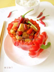 辣子鸡丁的做法 生活中的小惊喜-辣子鸡丁的做法