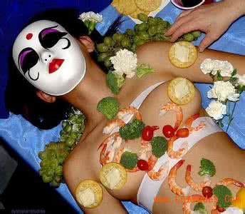 女体宴吃完了可以搞 【引用】 “女体宴”是艺术和菜的结合？