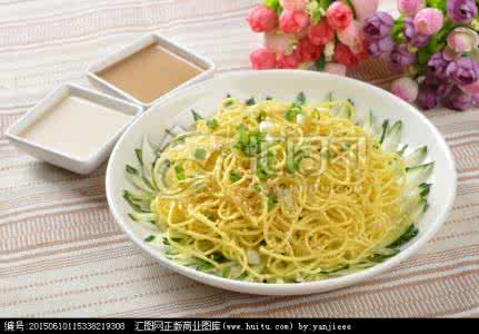 麻酱凉面 夏季美食——麻酱凉面(一学就会的美食)