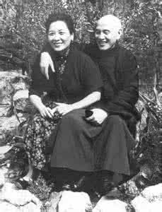 蒋介石逃亡台湾时间 1949年宋美龄要蒋介石逃亡瑞士：台湾恐怕守不住