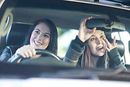 梦见朋友开车撞死人 梦见朋友开车 梦见朋友开车意味着什么?_梦见朋友开车