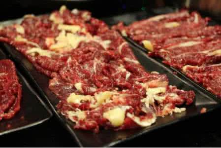 魔都火锅 魔都火炸了的牛肉火锅已经抵京,再不去排队就吃不上了!