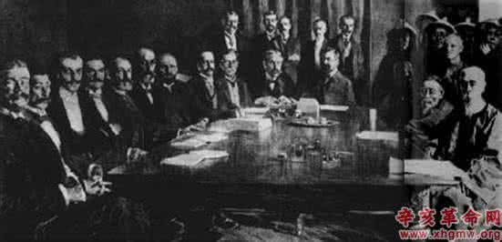 李鸿章签订辛丑条约 因为签订了辛丑条约李鸿章就应该被国人辱骂吗