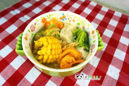 西红柿鸡蛋面的做法 多彩缤纷的云吞鸡蛋面的做法