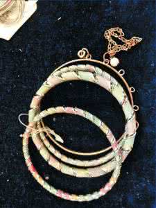 珠子手链的编法大全 漂亮手镯手链的编法串珠子DIY图解教程