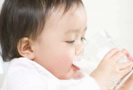 宝宝发烧退热贴位置图 宝宝发烧用退热贴好吗 宝宝发烧该怎么推拿退热?