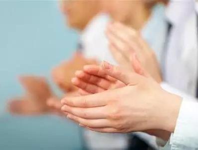中医养生按摩手法视频 【中医按摩】每天坚持按按小手指,养生功效你想不到! & 《中医教你拉拉小手指补肾大法》