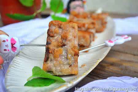 广式香芋糕的做法 传统的广式糕点【腊味香芋糕】