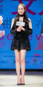 周冬雨杨幂腿变直了 周冬雨杨幂腿变直了 杨幂的腿怎么变直的?