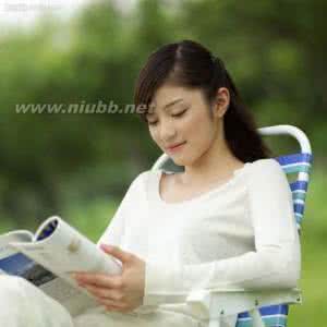 形容女子知性美的词语 知性女子，微笑留香