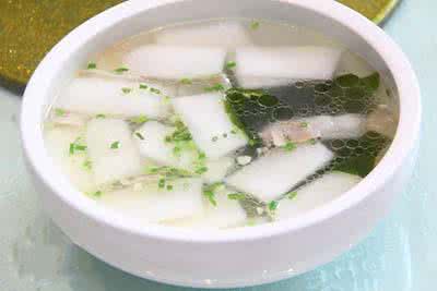 冬瓜海带汤 瘦身餐　减肥瘦身：冬瓜海带汤