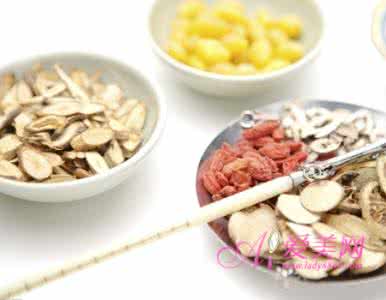如何食补维生素b2 食补维生素d 食补维生素 5种维生素的补充建议