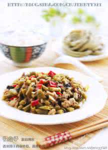 肉末茄子 茄子蒂是个宝，千万别丢掉 —— 茄子蒂肉末酸豆角