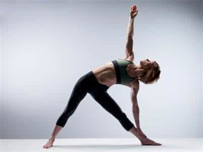 减压瑜伽 什么瑜伽姿势可减压