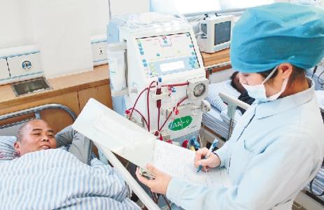 高血压 尿毒症 胡乱买药控制血压 大叔竟患上尿毒症
