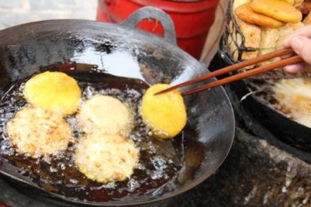 镇江小吃一条街 小城美味：镇江小吃总动员