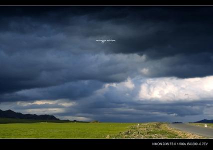 风偏偏雨渐渐什么歌 风偏偏雨渐渐什么歌？