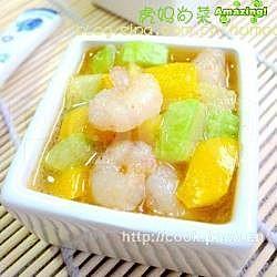 排毒养颜美白食谱 瘦身美白食谱  虾仁烩丝瓜的做法
