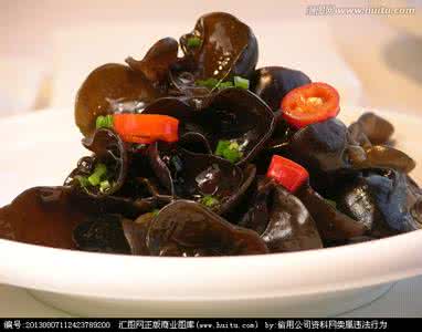 木耳又硬又脆是假的吗 木耳又硬又脆是假的吗 木耳为什么会变硬？