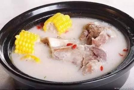 咸鸭蛋做菜 做菜时,汤整咸了咋办?兑水是最烂的方法了~