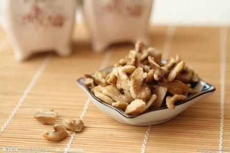 冰糖核桃香油治肾结石 核桃麻油糖治肾结石