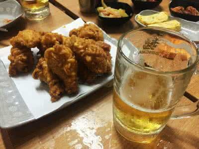 啤酒伤身吗 炸鸡+啤酒=伤身