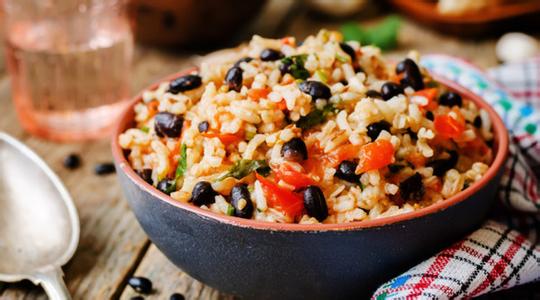 糖尿病主食多少克 糖尿病一定要少吃这几种主食，这样吃才能稳住血糖！