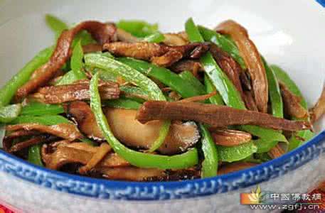 笋干的做法大全 笋干香菇炒青椒
