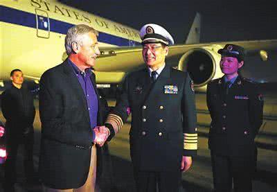 解放军做出的贡献 美媒:解放军钟情哈格尔 赞赏下台美国防部长贡献