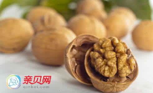 黄酒核桃治疗月子病 服用核桃加白酒,根治所有月子病