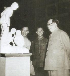 胡夏不戴眼镜照片 毛主席一般不戴眼镜,但这几次例外,照片为证