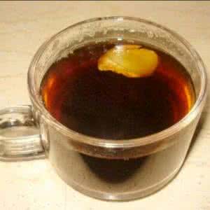 红糖姜水的功效与作用 红糖姜水的功效与作用 热姜水的功效作用-吃姜的好处