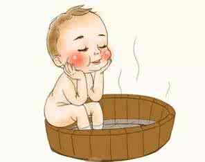 热水泡脚有什么好处 天冷了用热水给孩子泡脚？当心！你的好心可能毁了孩子一生