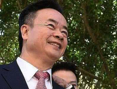 汕头办理港澳通行证 周泽荣是哪里人?出生于广东汕头的澳籍华人!