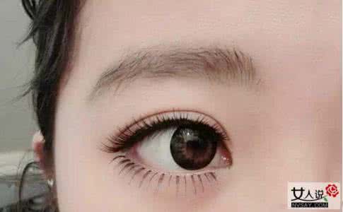 假睫毛怎么卸掉 假睫毛怎么卸？如何正确卸掉假睫毛？