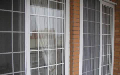 如何识别铝合金的好坏 如何挑选铝合金门窗