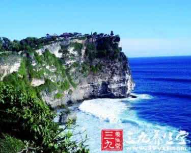巴厘岛开车 巴厘岛旅游车坠崖 山路开车需注意4个安全要点