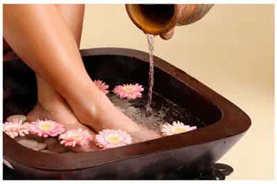 泡脚养生 养生之泡脚
