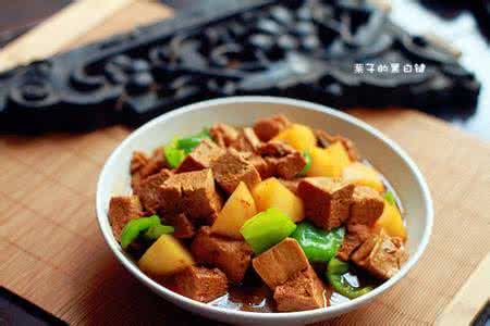 红烧冻豆腐 素食养生：红烧冻豆腐