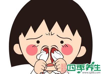 夏天流鼻血是什么原因 流鼻血是什么原因 夏天流鼻血怎么办