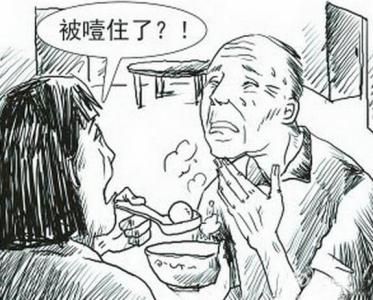 电压力锅煮鸡蛋会爆炸 老汉吃煮鸡蛋嘴急 压力急剧增加导致撑破食管