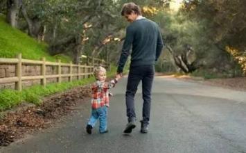 父母必看的育儿书 父母必看的育儿书 【舌诊】这是一篇学**中医育儿尤其是小儿推拿的妈妈们必看文章